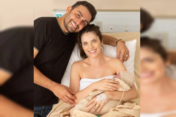 Nasce José, primeiro filho do casal Mano Walter e Débora Silva