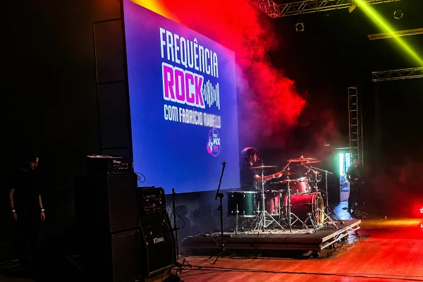 Palco vazio no evento Rock Nation