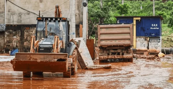 Estragos causados por chuvas em Ipatinga