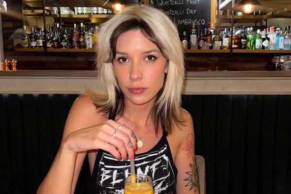 Ex de Supla desabafa: “Cansei de ser tirada de otária por macho”