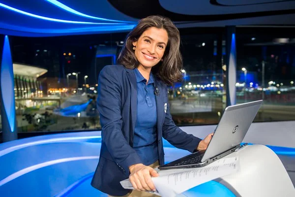 Renata Vasconcellos revela segredo que leva para a bancada do JN