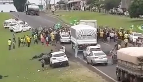 Atropelamento-bolsonaristas