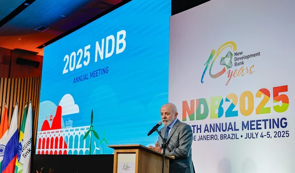Lula em reunião do Novo Banco de Desenvolvimento