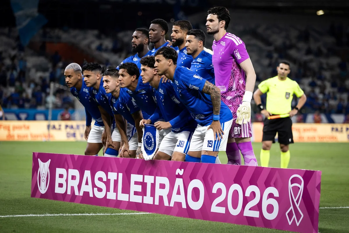 Brasileirão: Cruzeiro assume a liderança do returno; Corinthians é o último