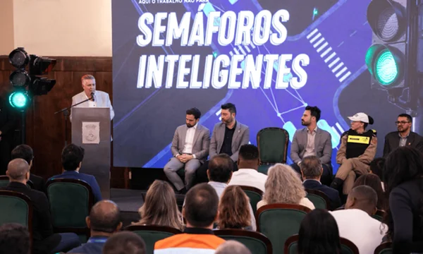 prefeito Álvaro Damião projeto Semáforos Inteligentes