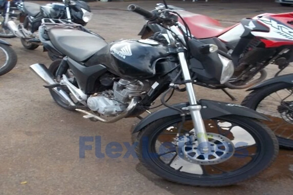 Honda CG 150 Start 2015 R$ 1 mil Honda CG 150 Start 2015 R$ 1 mil