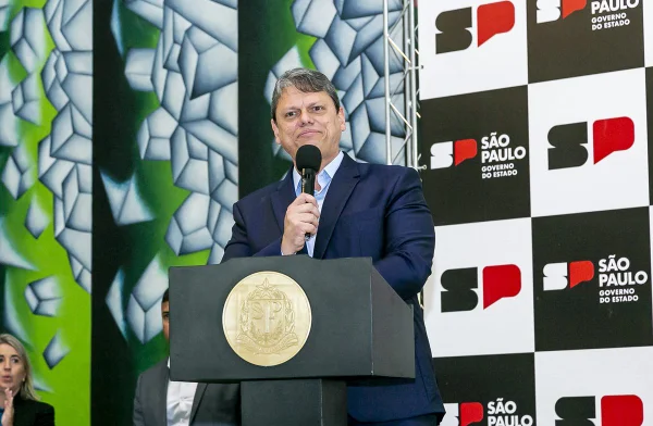 Tarcísio de Freitas