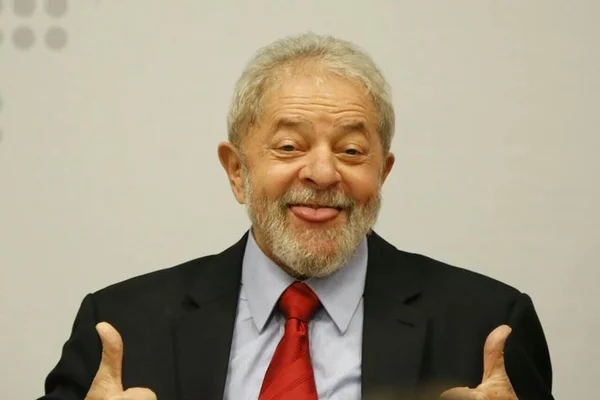 Segurança Pública pede a Moro que adie interrogatório de Lula