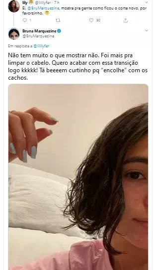 Ela mostrou aos fãs no Twitter Ela mostrou aos fãs no Twitter