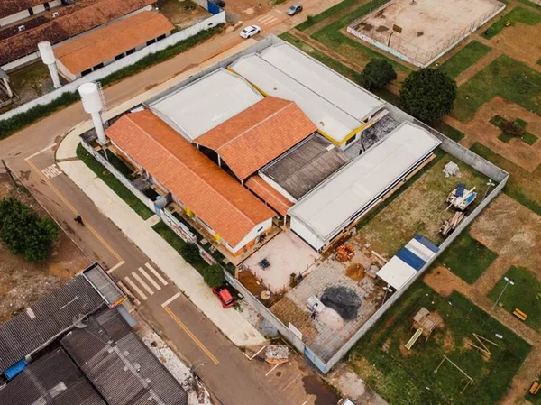 goias escola em reforma