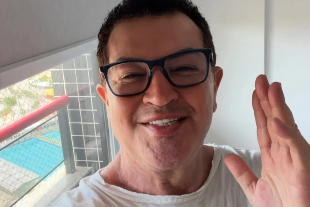 Beto Barbosa chocou os seguidores ao mostrar hematomas no rosto inchado Beto Barbosa chocou os seguidores ao mostrar hematomas no rosto inchado