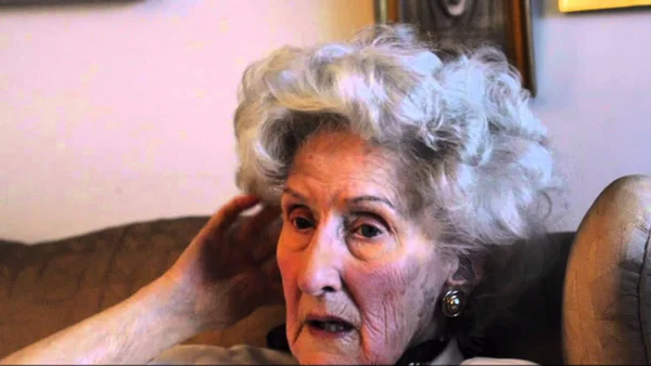 Morre, aos 93 anos, Asta Rose Alcaide, a dama da ópera em Brasília