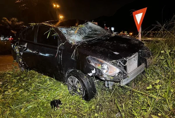 Acidente entre carro e moto deixa dois feridos durante madrugada na PB