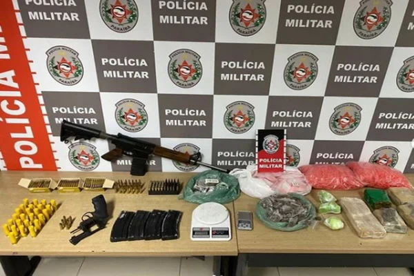 Drogas e fuzil são encontrados enterrados em João Pessoa