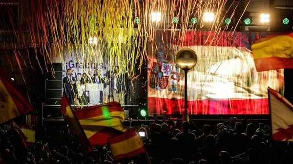 PSOE vence eleições na Espanha, mas não faz maioria