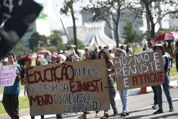 Instituições públicas oferecem 80% dos programas de pós-graduação