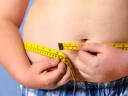 Segundo um levantamentos da OMS, as taxas de obesidade em adultos praticamente triplicaram desde 1975 e se elevaram em cinco vezes em crianças e adolescentes. No Brasil, segundo o IBGE, a condição deve atingir quase 30% da população adulta do país em 2030 