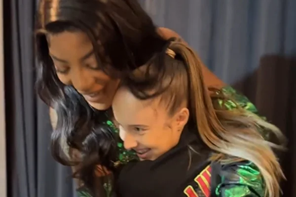 Print colorida de um vídeo de Ludmilla - Metrópoles