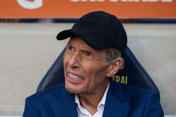 Imagem colorida do técnico do Boca Juiors- Metrópoles