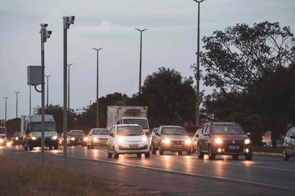 Homem morre atropelado próximo ao viaduto de Samambaia