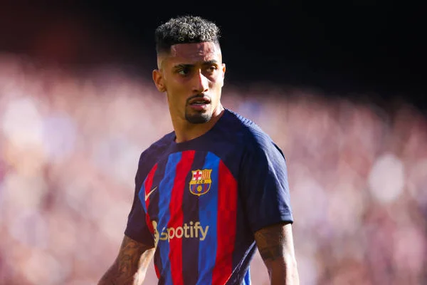 Que coisa feia! Raphinha perde a linha com Xavi: “Vai tomar no…”
