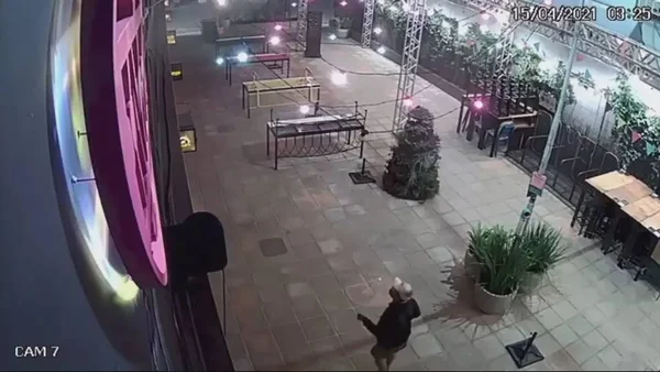 Vídeo: após invadir loja na Asa Sul, homem samba em frente às câmeras