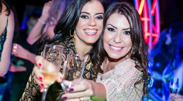 Monica Muller e Helen Scervinsk Monica Muller e Helen Scervinsk