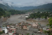 Nepal volta atrás e aceita ajuda internacional em resgates, diz mídia local Nepal volta atrás e aceita ajuda internacional em resgates, diz mídia local