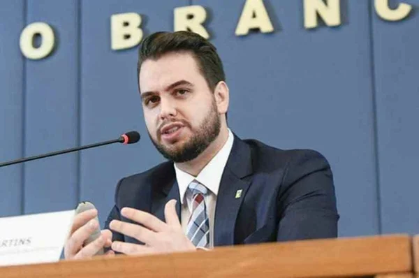 Filipe Martins, ainda como assessor de Jair Bolsonaro -- Metrópoles
