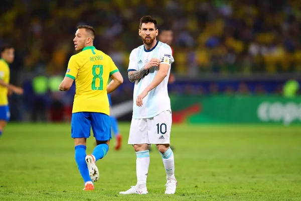 Brasil enfrenta a Argentina na Arena Pernambuco em março de 2021