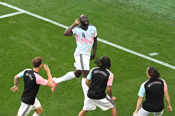 Lukaku provoca e comemora gol contra os EUA imitando “dança de Trump”