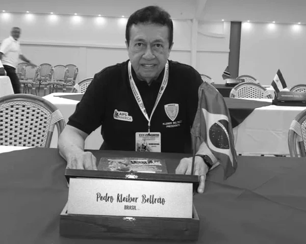 Morre Kleiber Beltrão, narrador esportivo do Distrito Federal - Metrópoles