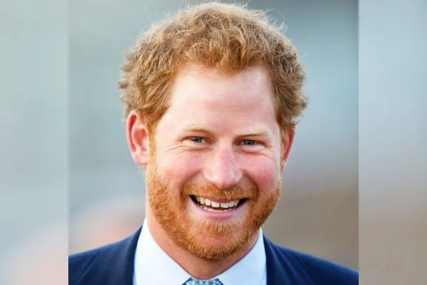 Harry voltará ao Reino Unido para ver a rainha e gravar para a Netflix