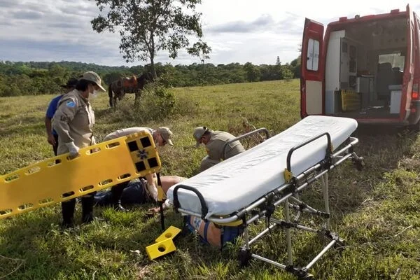 Trabalhador morre prensado por ferros em propriedade rural