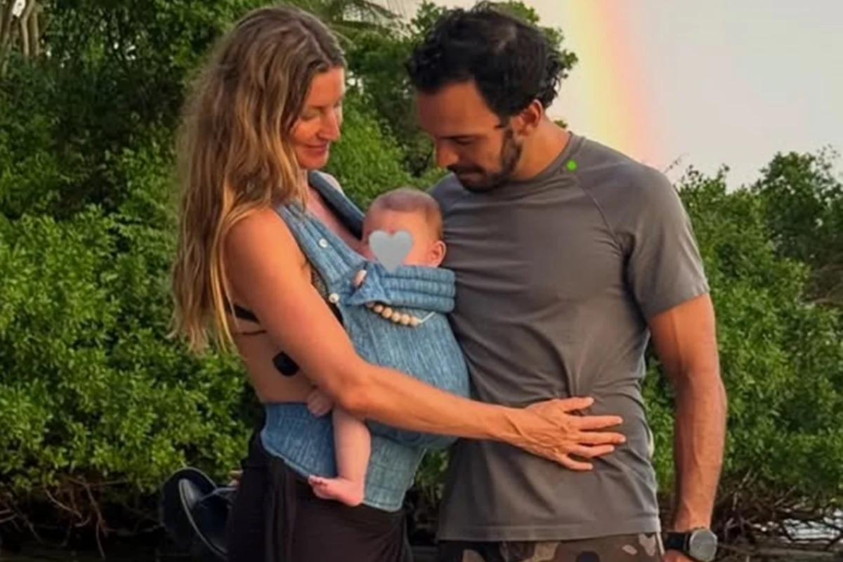 Gisele Bündchen, Joaquim Valente e River são clicados durante passeio Gisele Bündchen, Joaquim Valente e River são clicados durante passeio