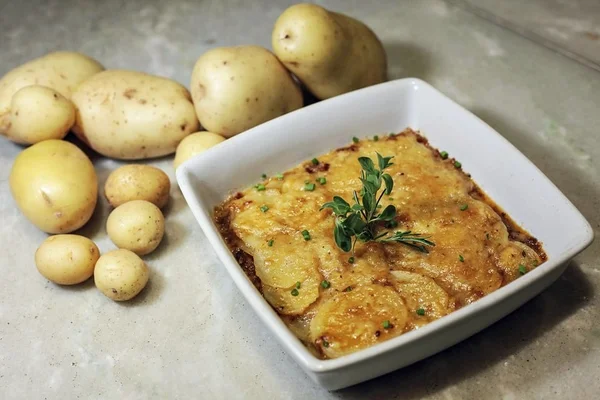 Fortunello Ristorante utiliza batatas da entrada à sobremesa