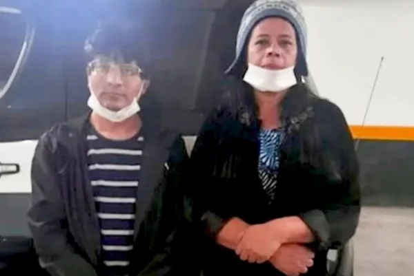 Imagem mostra homem e mulher condenados pela Justiça pela morte de outro homem - Metrópoles