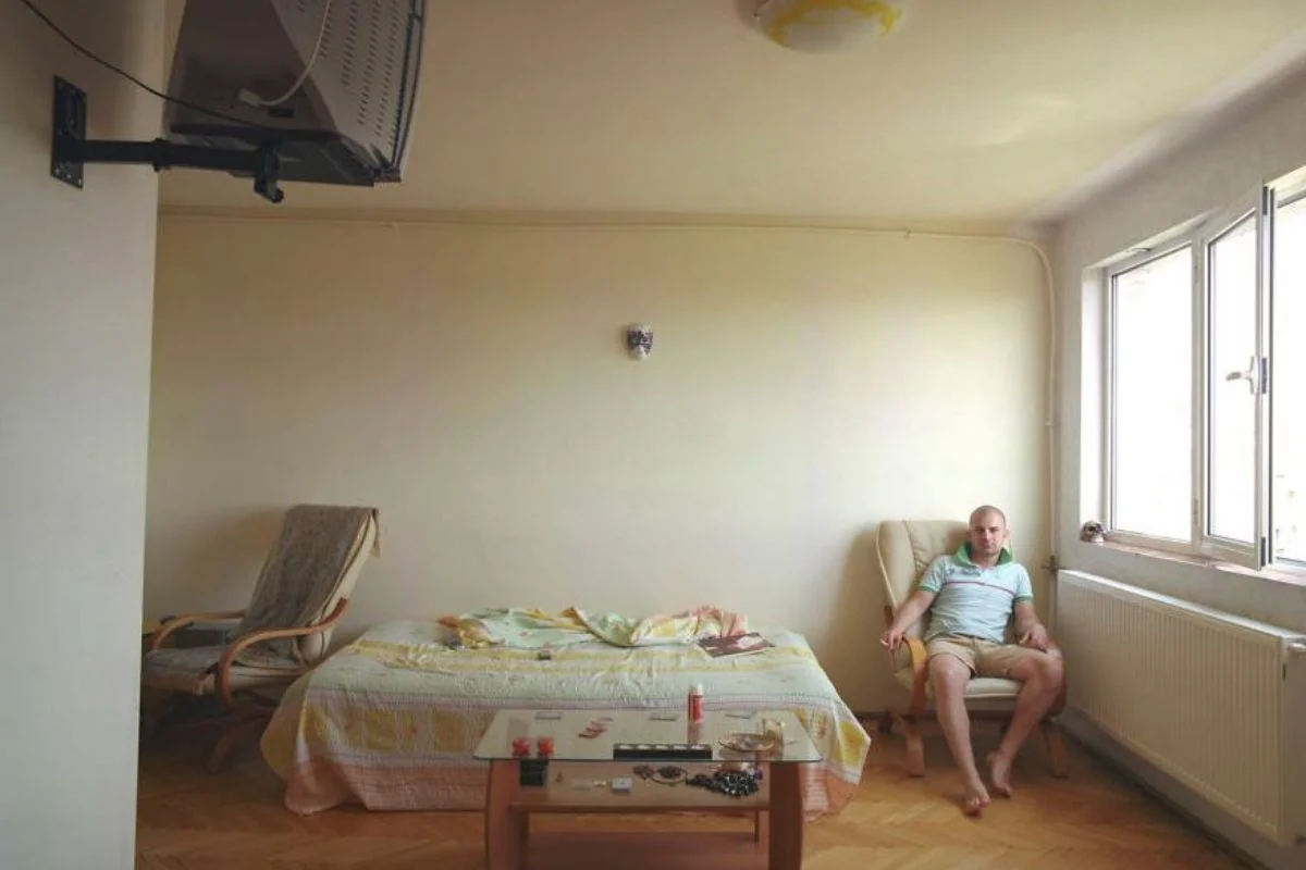 7º andar, apartamento 37 – Ionut mora sozinho 7º andar, apartamento 37 – Ionut mora sozinho