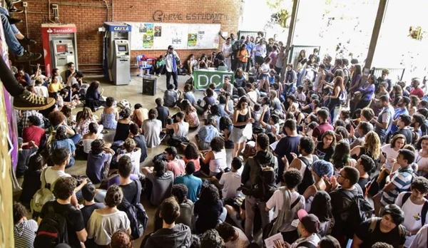 Estudantes da UnB não aderem à greve decretada pelos servidores