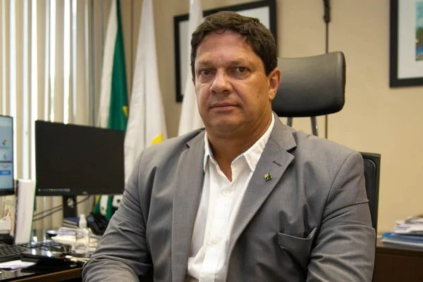 Presidente da Terracap, Izídio Santos