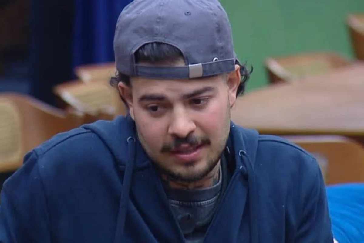 A Fazenda 18: Jottapê ameaça desistir do reality após eliminação de aliado