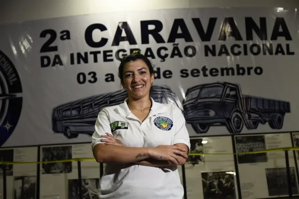 Caminhoneiros que passaram pela Esplanada negam cunho político em ato