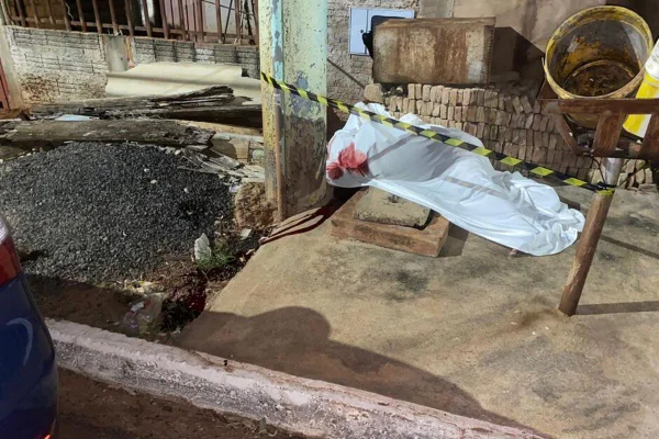 Foto colorida de homem morto em Mato Grosso do Sul - Metrópoles