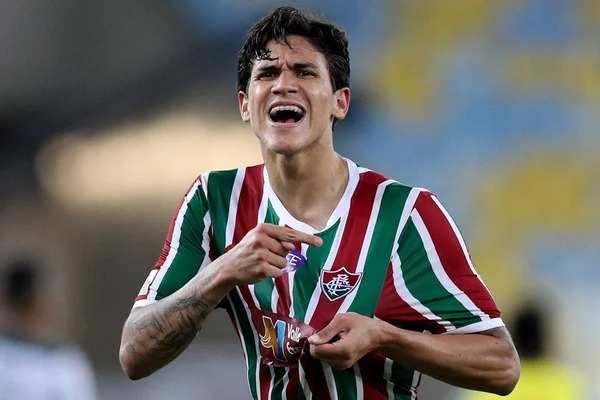 Após namoro com Fla, Pedro, do Flu, recebe proposta do CSKA