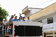 Ao lado da atual postulante ao Palácio do Buriti e candidata a reeleição, estavam seu vice Gustavo Rocha, a senadora Damares Alves e o deputado distrital reeleito Pepa Ao lado da atual postulante ao Palácio do Buriti e candidata a reeleição, estavam seu vice Gustavo Rocha, a senadora Damares Alves e o deputado distrital reeleito Pepa