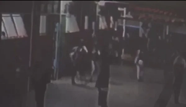 Vídeo. Aluno se irrita com resposta e agride professor no DF