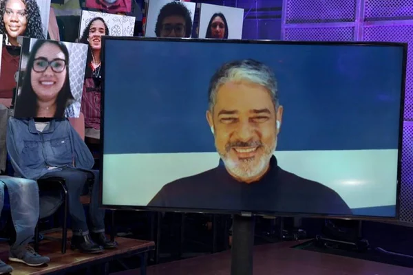 William Bonner diz que parou de praticar corrida por medo de ataques