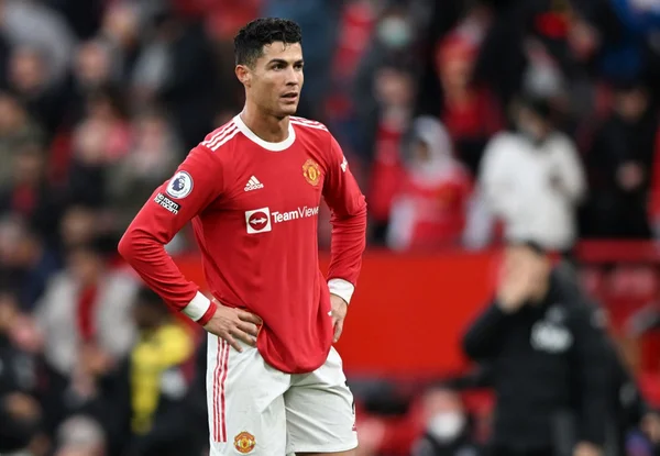 Cristiano Ronaldo frustrado após empate do United com o Watford