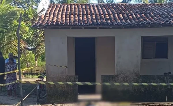 Casa isolada pela polícia