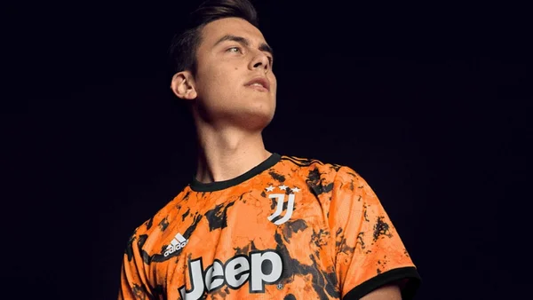 Camisa alternativa: Juventus vai de laranja pela primeira vez na história